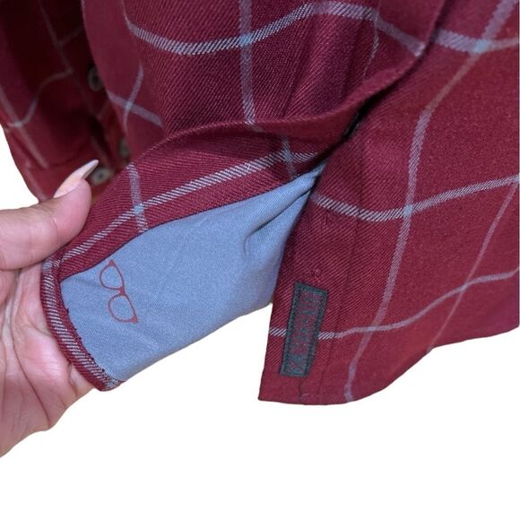 DIXXON Women’s The UnderGround Plaid Flannel in Red 
Size M - Picture 3 of 10